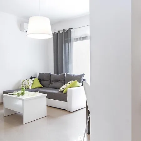 Ferienwohnung Labin 207s ラビン